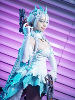 Mikomi Hokina - Winter Princess Kiana-幻想世界