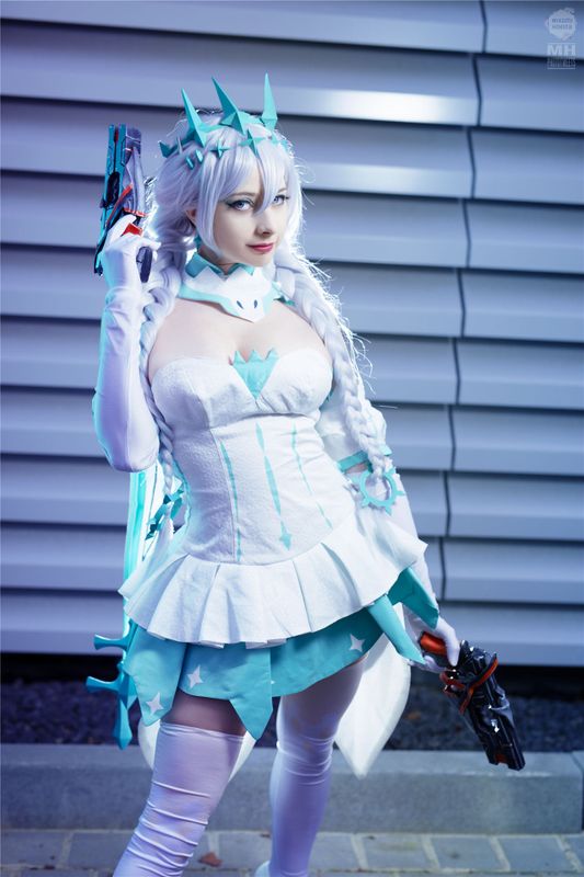 Mikomi Hokina - Winter Princess Kiana-幻想世界