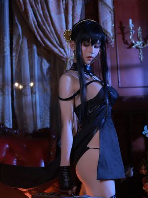 桜满三时 - 约尔礼服-幻想世界