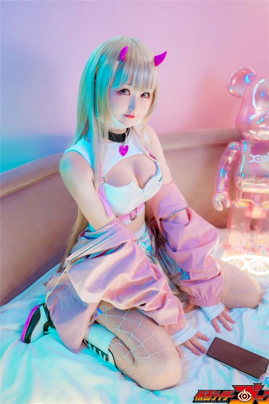 KuukoW - Viper-幻想世界