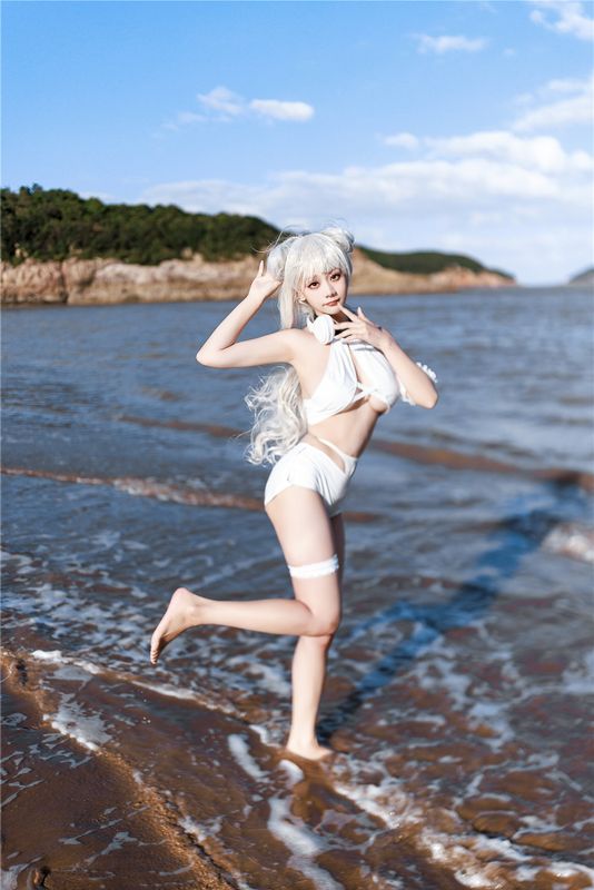 阿雪雪 – 恶毒泳装-幻想世界