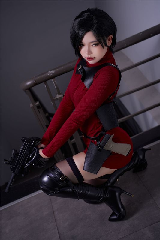 ZinieQ- Ada Wong RE4 Remake-幻想世界