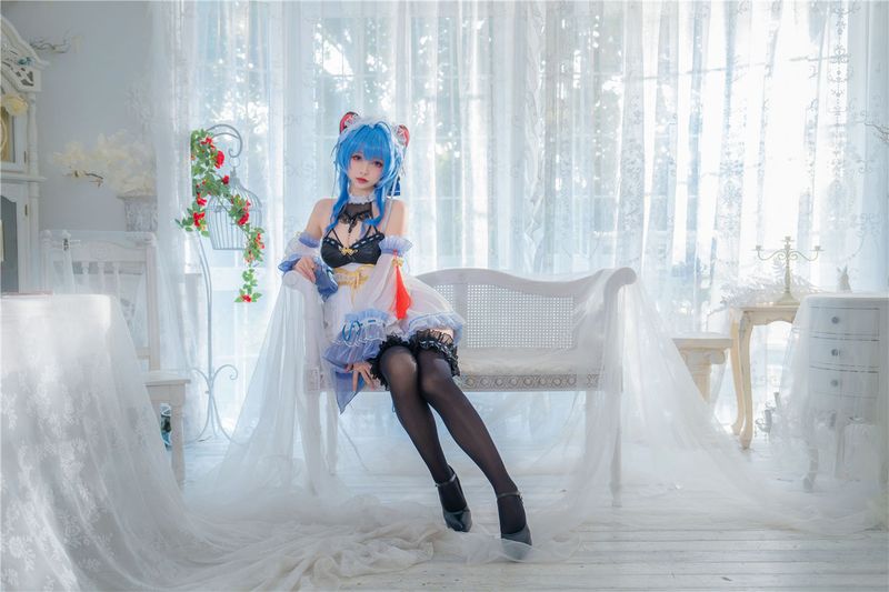 大大卷卷小卷 - 甘雨女仆-幻想世界