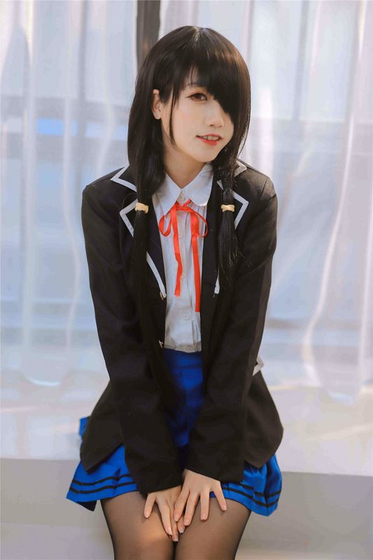 不呆猫 – 狂三黑丝白丝-幻想世界