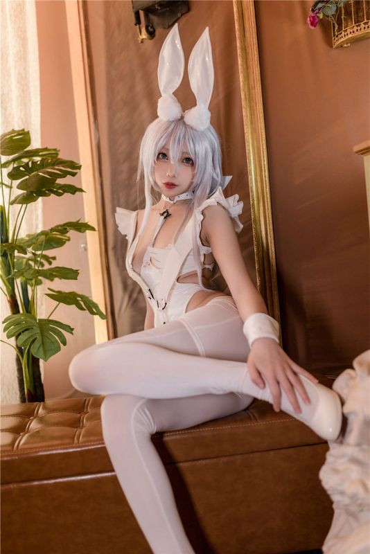 [杏仁曲奇] 恶毒白兔-幻想世界