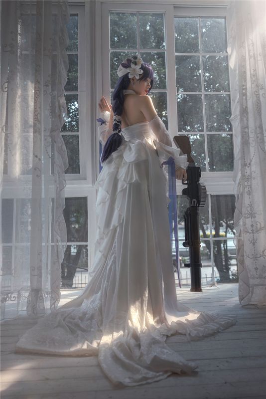 九言 刘易斯-幻想世界