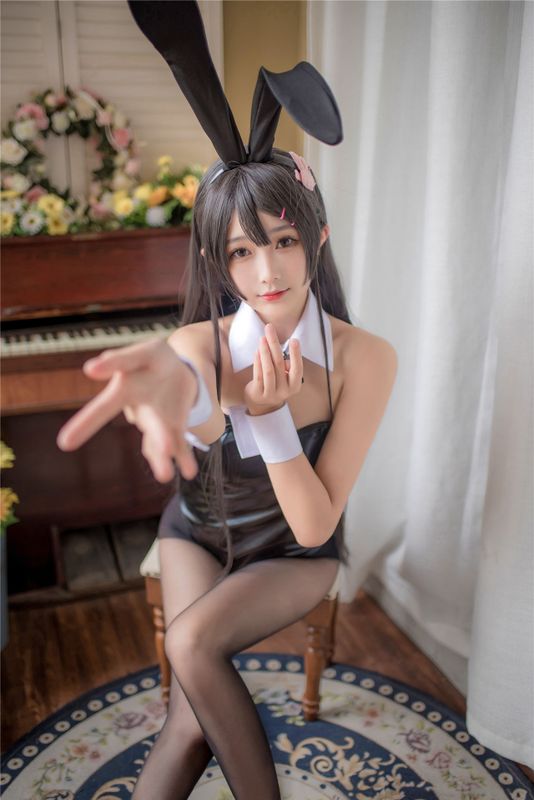 鱼子酱不能睡懒觉 - 樱岛麻衣-幻想世界