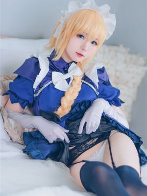 Shimo - Jeanne d’Arc Maid-幻想世界