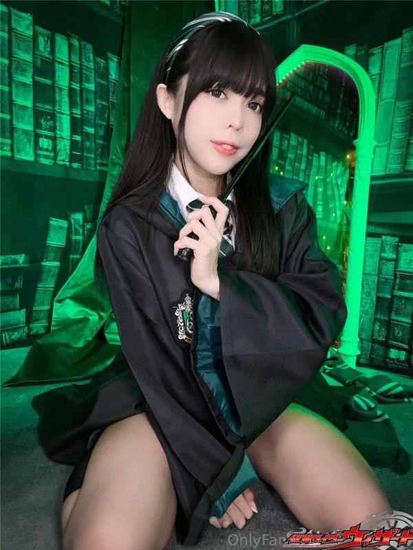 Kittyxkum - Slytherin-幻想世界