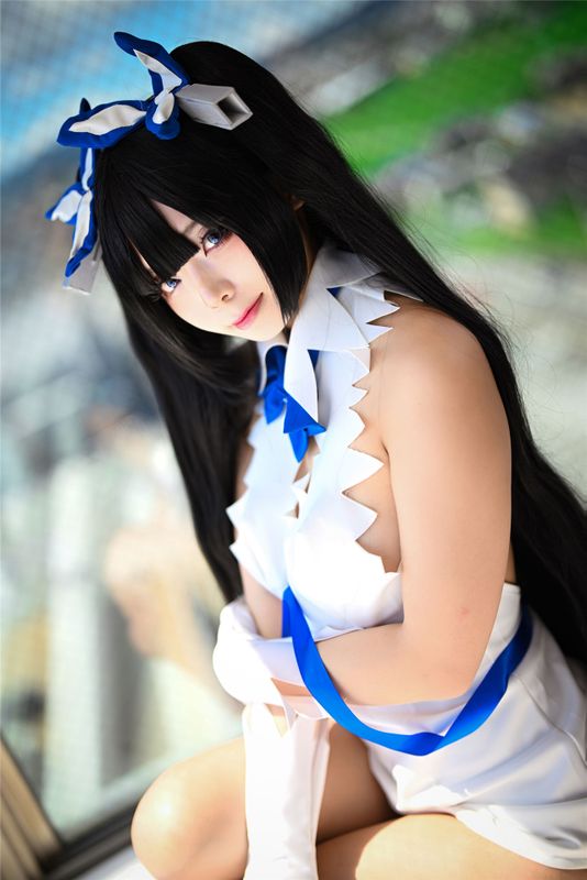 Hestia Meeting and Play with me-幻想世界