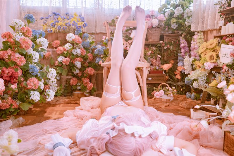 七七娜娜子 普利茅斯女仆-幻想世界