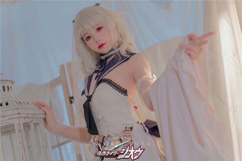 咬一口兔娘ovo 梳妆的大小姐-可畏-幻想世界