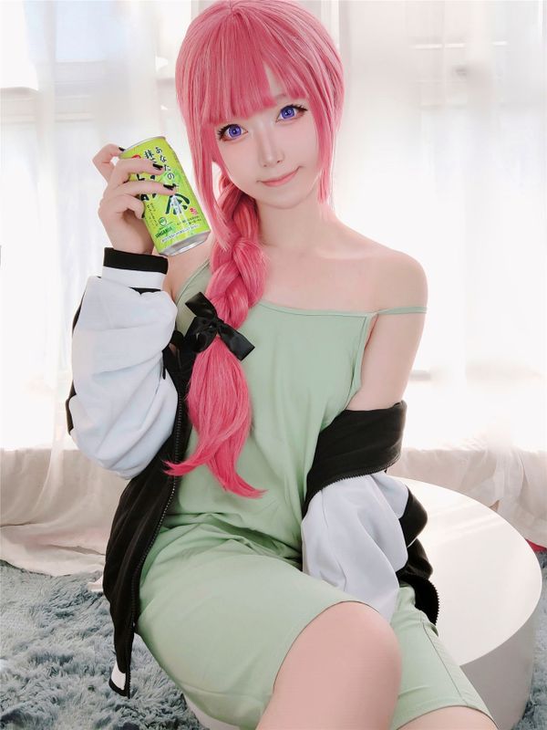 Asagiriai（愛ちゃん）- 廣井きくり-幻想世界