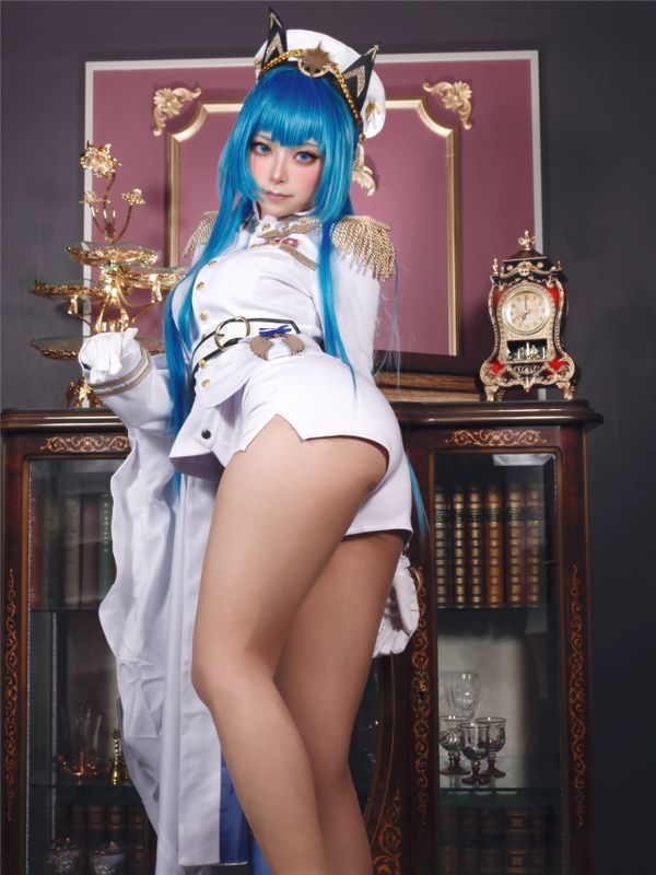 Akichi - Helm-幻想世界