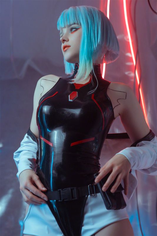 Shirogane Sama - Lucy-幻想世界