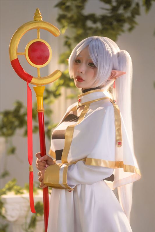 Umeko J - Frieren-幻想世界