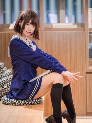 大大卷卷小卷 - 加藤惠校服-幻想世界