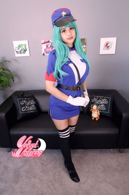 Velvet Valerina - Officer Jenny-幻想世界