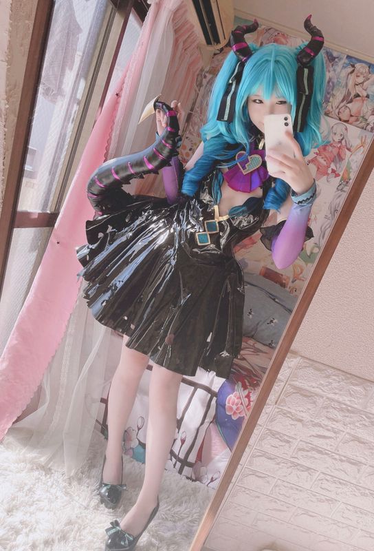 [習呆呆] 小悪魔ミク-幻想世界