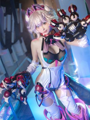 蠢沫沫 绯猁-幻想世界