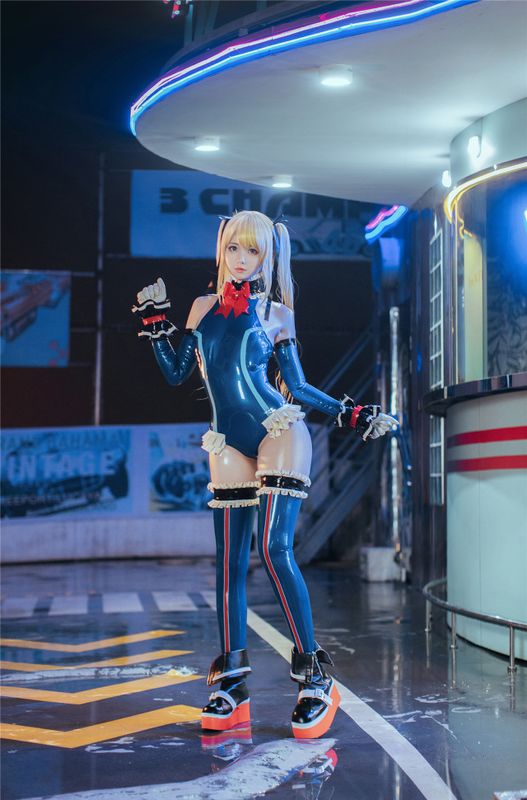 [izumi泉桃子] 玛丽·萝丝-幻想世界