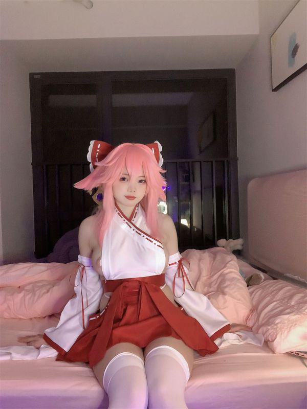 小瑶幺幺 - 八重巫女-幻想世界