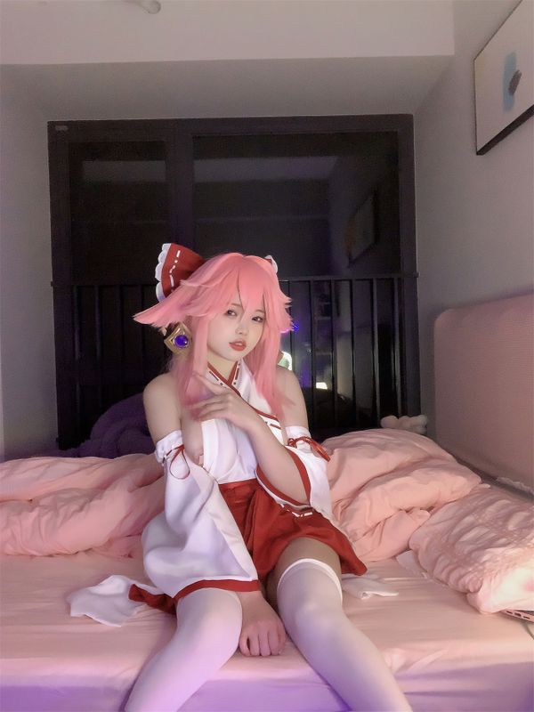 小瑶幺幺 - 八重巫女-幻想世界