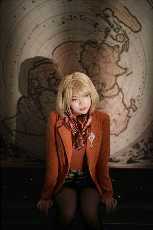 ZinieQ - Ashley Graham-幻想世界